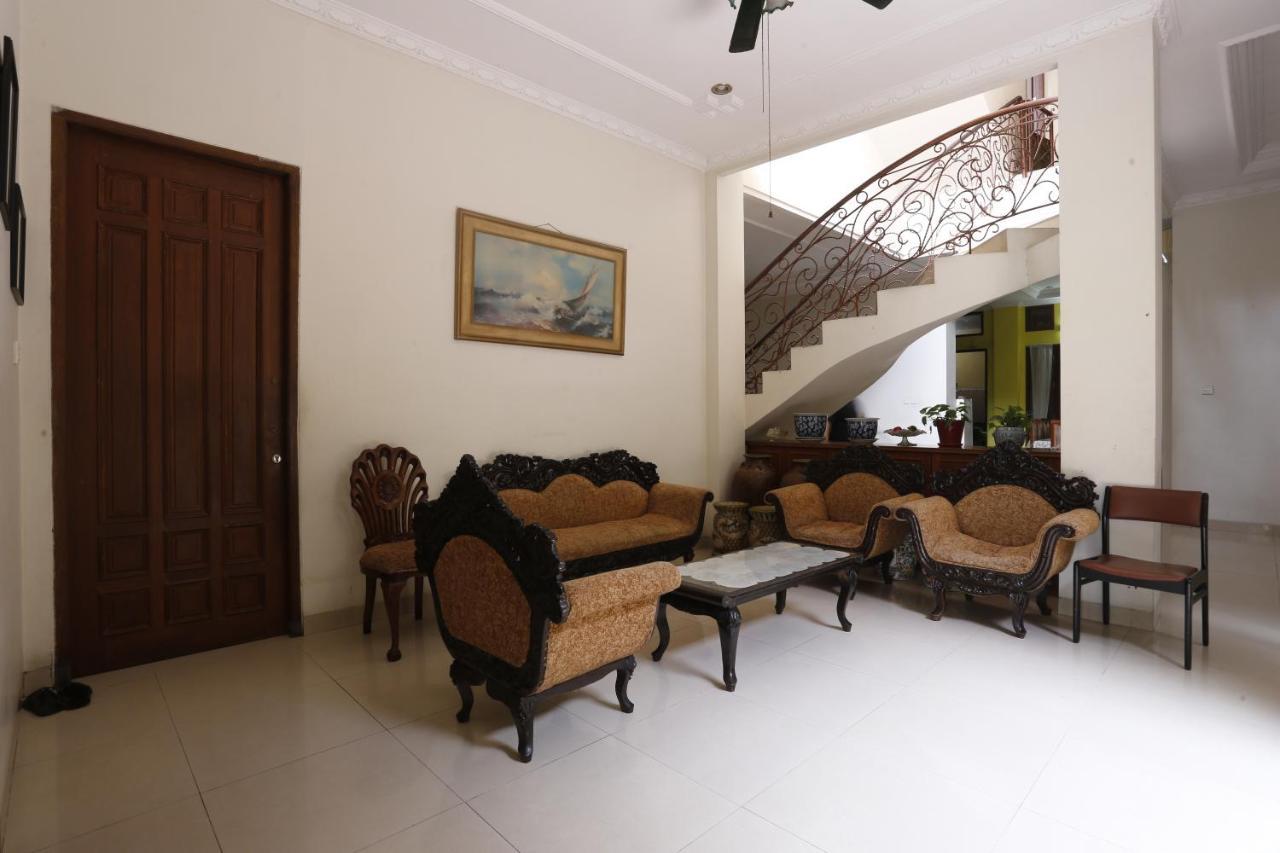 Oyo 93380 Penginapan Mangkoe Barokah Tanah Grogot Exterior photo
